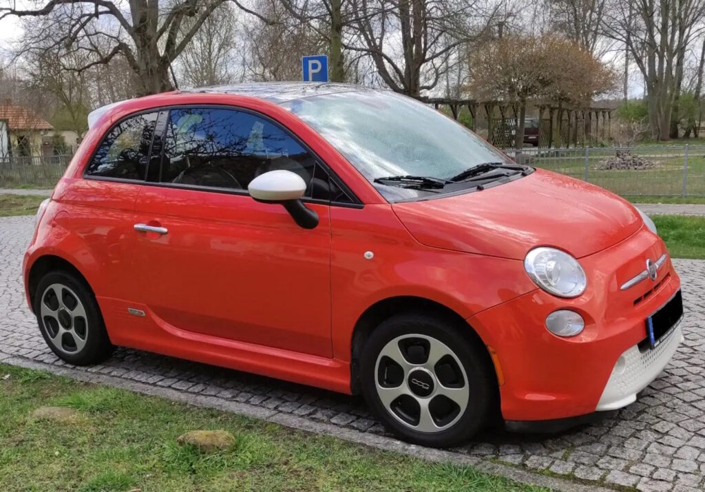 Sportlicher Auftritt dank Elementen von der Abarth-Ausführung.